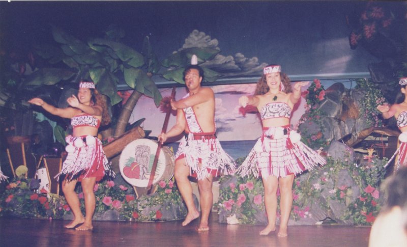 035-Hawaiian dance.jpg